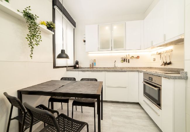 Apartamento en Málaga - -MalagaSunApts- Stylish City Centre Pool&Parking  Apartamento en Málaga - -MalagaSunApts- Stylish City Centre Pool&Parking