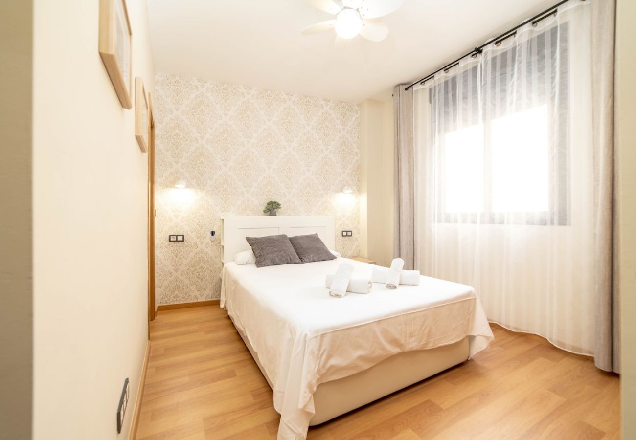 Apartamento en Málaga - -MalagaSunApts- Stylish City Centre Pool&Parking  Apartamento en Málaga - -MalagaSunApts- Stylish City Centre Pool&Parking