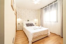 Apartamento en Málaga - -MalagaSunApts- Stylish City Centre Pool&Parking 