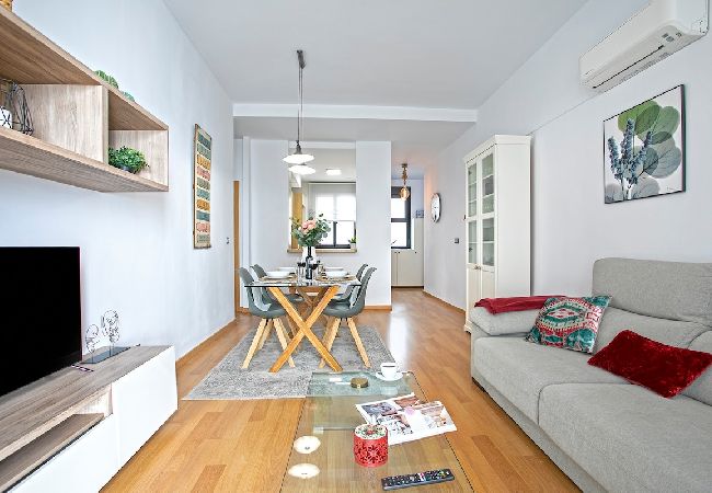 Apartamento en Málaga - -MalagaSunApts- Central*FreeParking*RooftopPool  Apartamento en Málaga - -MalagaSunApts- Central*FreeParking*RooftopPool