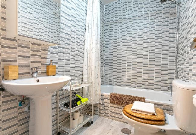 Apartamento en Málaga - -MalagaSunApts- Central*FreeParking*RooftopPool  Apartamento en Málaga - -MalagaSunApts- Central*FreeParking*RooftopPool