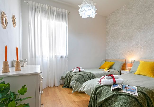 Apartamento en Málaga - -MalagaSunApts- Central*FreeParking*RooftopPool  Apartamento en Málaga - -MalagaSunApts- Central*FreeParking*RooftopPool