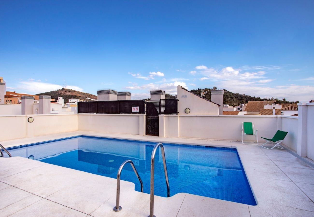 Apartamento en Málaga - -MalagaSunApts- Central*FreeParking*RooftopPool  Apartamento en Málaga - -MalagaSunApts- Central*FreeParking*RooftopPool