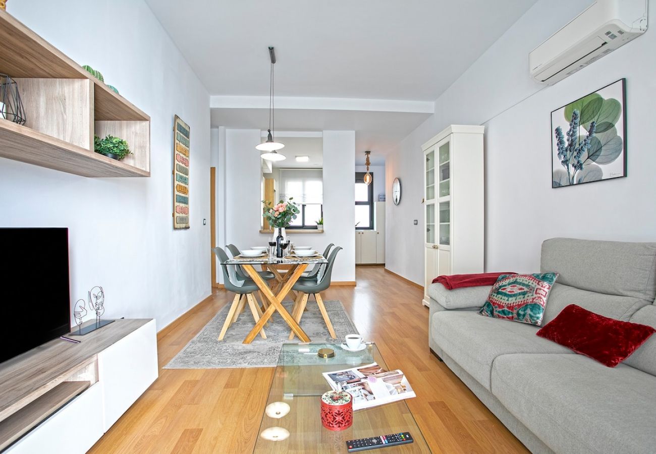 Apartamento en Málaga - -MalagaSunApts- Central*FreeParking*RooftopPool  Apartamento en Málaga - -MalagaSunApts- Central*FreeParking*RooftopPool