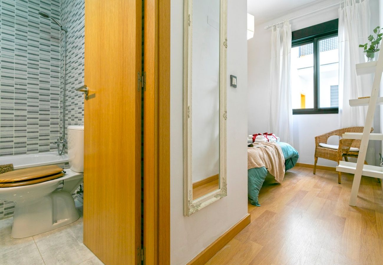 Apartamento en Málaga - -MalagaSunApts- Central*FreeParking*RooftopPool  Apartamento en Málaga - -MalagaSunApts- Central*FreeParking*RooftopPool
