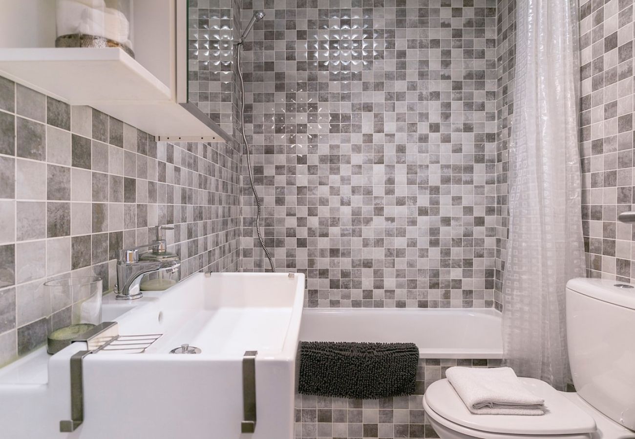 Apartamento en Málaga - -MalagaSunApts- Central*FreeParking*RooftopPool  Apartamento en Málaga - -MalagaSunApts- Central*FreeParking*RooftopPool