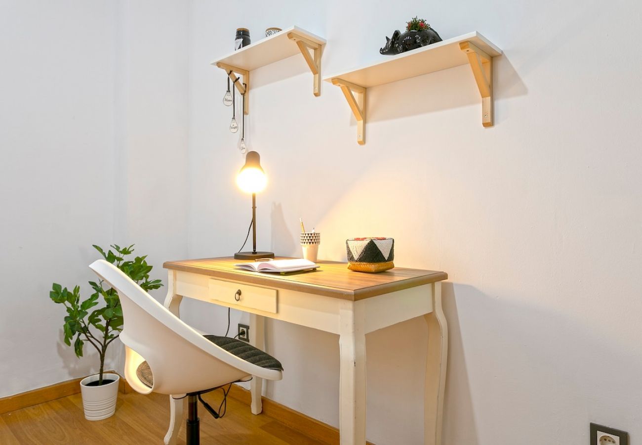 Apartamento en Málaga - -MalagaSunApts- Central*FreeParking*RooftopPool  Apartamento en Málaga - -MalagaSunApts- Central*FreeParking*RooftopPool