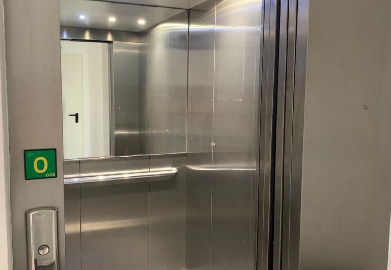 Apartamento en Málaga - -MalagaSunApts- Central*FreeParking*RooftopPool  Apartamento en Málaga - -MalagaSunApts- Central*FreeParking*RooftopPool