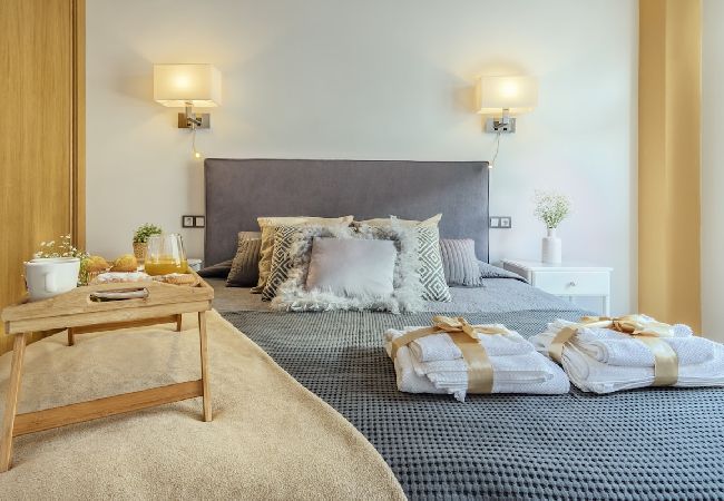 Apartamento en Málaga - -MalagaSunApts- CityCentre Rooftop Pool A/C WIFI  Apartamento en Málaga - -MalagaSunApts- CityCentre Rooftop Pool A/C WIFI