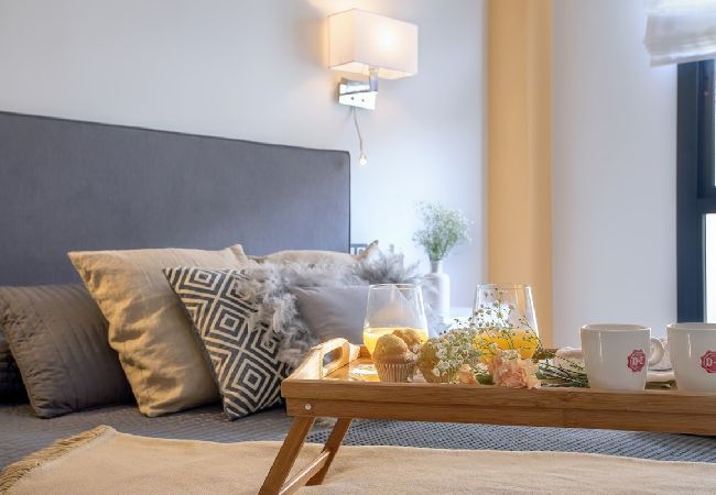 Apartamento en Málaga - -MalagaSunApts- CityCentre Rooftop Pool A/C WIFI  Apartamento en Málaga - -MalagaSunApts- CityCentre Rooftop Pool A/C WIFI