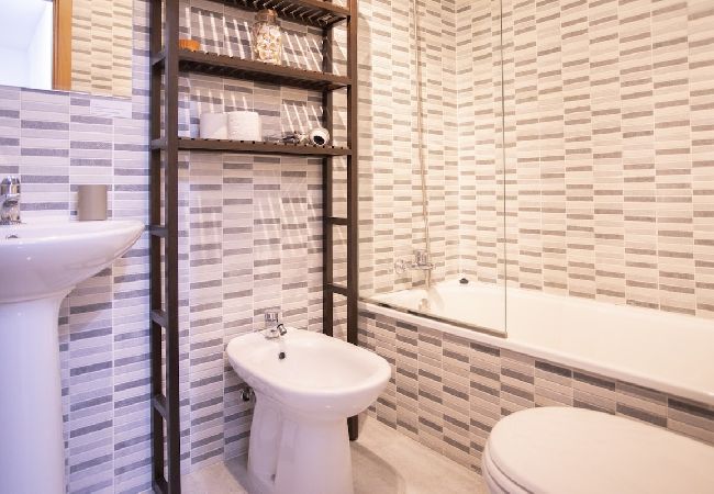 Apartamento en Málaga - -MalagaSunApts- CityCentre Rooftop Pool A/C WIFI  Apartamento en Málaga - -MalagaSunApts- CityCentre Rooftop Pool A/C WIFI