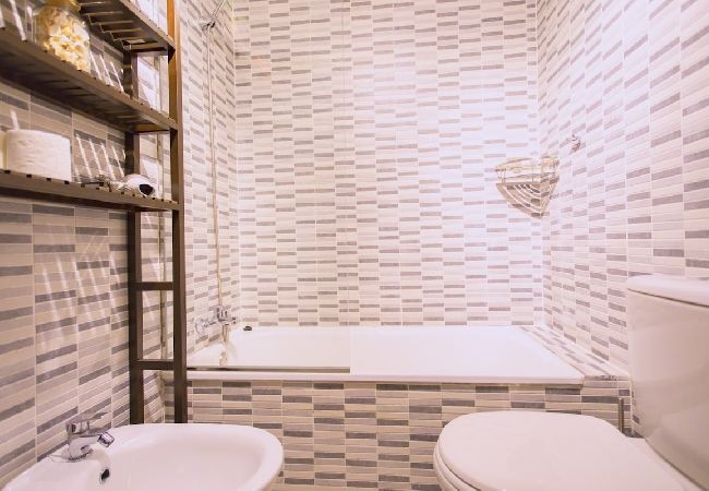 Apartamento en Málaga - -MalagaSunApts- CityCentre Rooftop Pool A/C WIFI  Apartamento en Málaga - -MalagaSunApts- CityCentre Rooftop Pool A/C WIFI