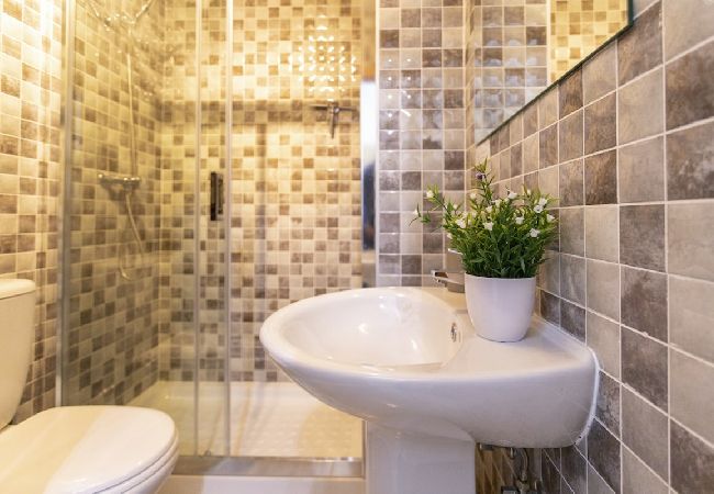 Apartamento en Málaga - -MalagaSunApts- CityCentre Rooftop Pool A/C WIFI  Apartamento en Málaga - -MalagaSunApts- CityCentre Rooftop Pool A/C WIFI