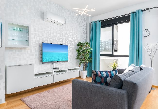 Apartamento en Málaga - -MalagaSunApts- Modern CityCentre Pool&Parking  Apartamento en Málaga - -MalagaSunApts- Modern CityCentre Pool&Parking