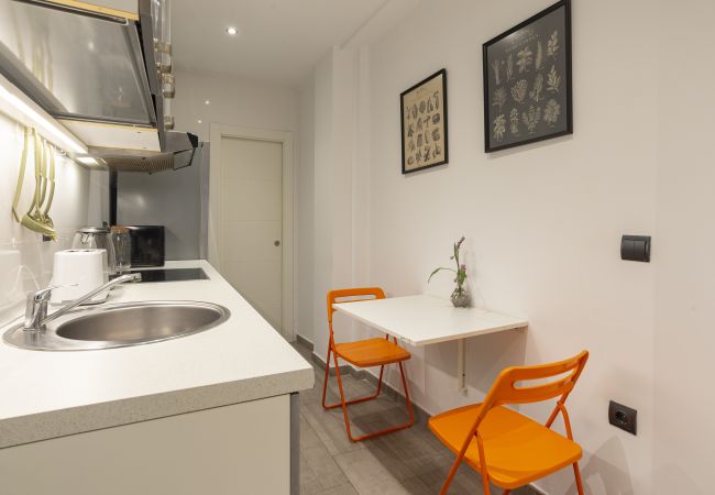 Estudio en Málaga - -MalagaSunApts- Quiet courtyard Andes Perez Estudio en Málaga - -MalagaSunApts- Quiet courtyard Andes Perez