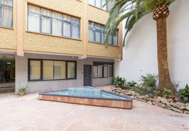 Estudio en Málaga - -MalagaSunApts- Quiet courtyard Andes Perez Estudio en Málaga - -MalagaSunApts- Quiet courtyard Andes Perez