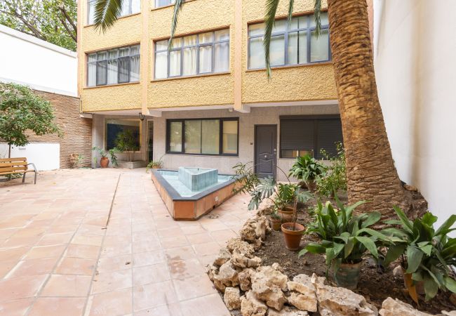 Estudio en Málaga - -MalagaSunApts- Quiet courtyard Andes Perez Estudio en Málaga - -MalagaSunApts- Quiet courtyard Andes Perez