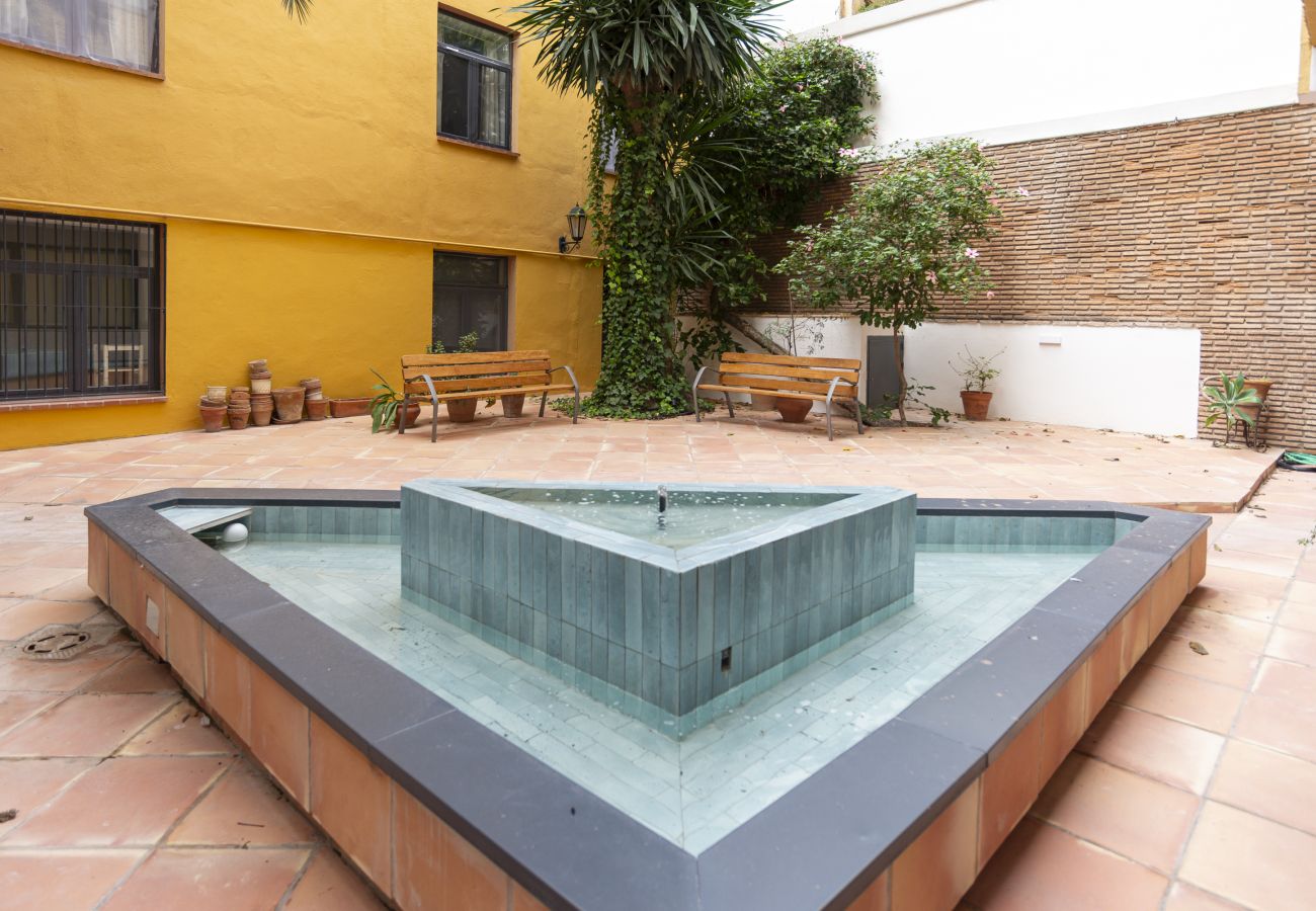 Estudio en Málaga - -MalagaSunApts- Quiet courtyard Andes Perez Estudio en Málaga - -MalagaSunApts- Quiet courtyard Andes Perez