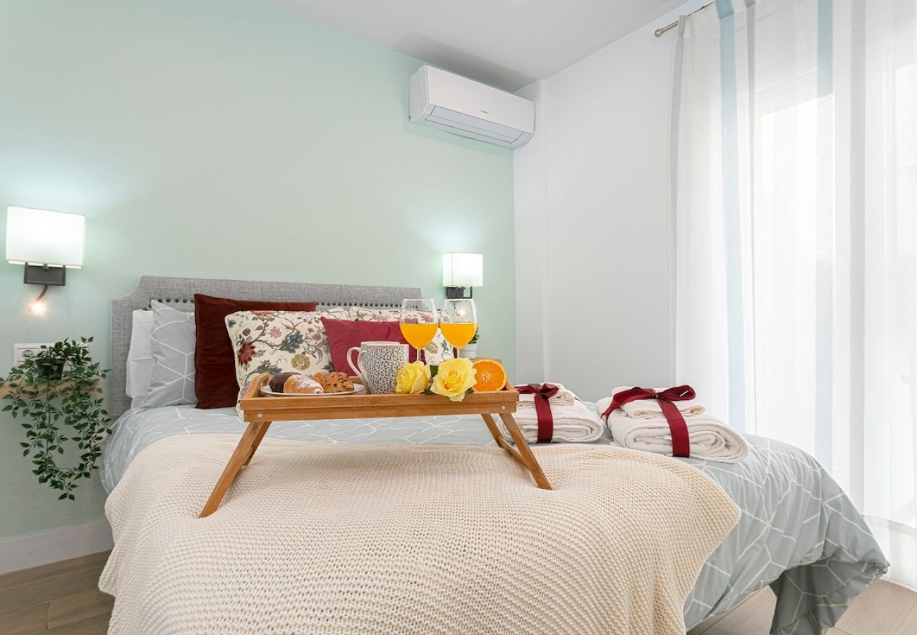 Apartment in Málaga - -MalagaSunApts-CityCentre Private Patio  Apartment in Málaga - -MalagaSunApts-CityCentre Private Patio