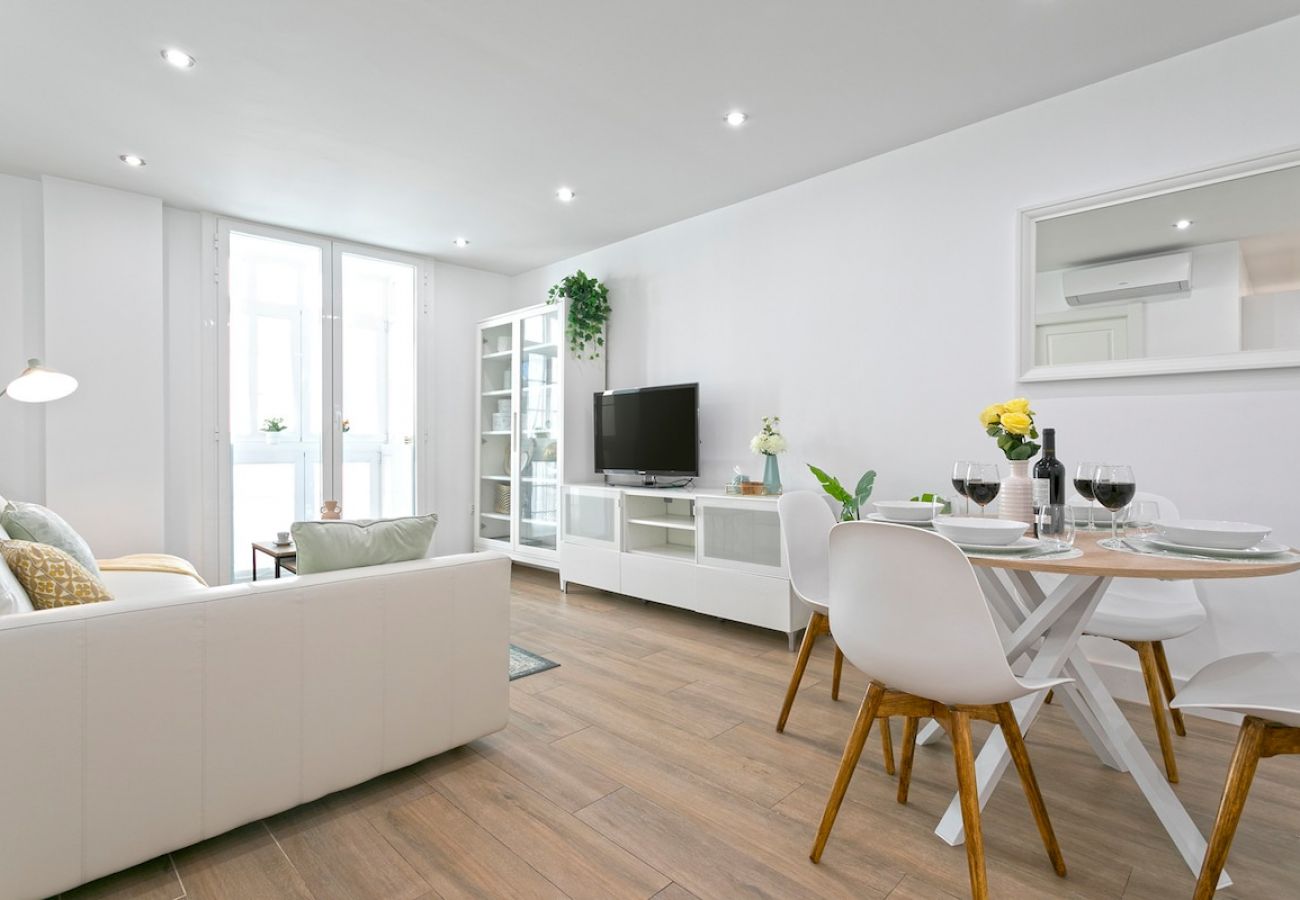 Apartment in Málaga - -MalagaSunApts-CityCentre Private Patio  Apartment in Málaga - -MalagaSunApts-CityCentre Private Patio