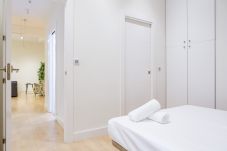 Apartment in Málaga - -MalagaSunApts-Central&Cozy 3BDs Free PARKiNG