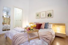 Studio in Málaga - -MalagaSunApts-Prime Location Historic Centre