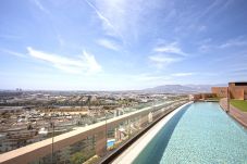 Apartment in Málaga - -MalagaSunApts-SkyGarden Teatinos Pool Fitness Playground
