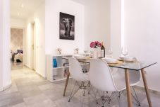 Apartment in Málaga - -MalagaSunApts-Montaño Center