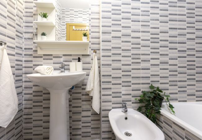 Apartment in Málaga - -MalagaSunApts-Cervantes Pool&Parking Apartment in Málaga - -MalagaSunApts-Cervantes Pool&Parking