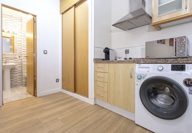 Apartment in Málaga - -MalagaSunApts-Cervantes Pool&Parking Apartment in Málaga - -MalagaSunApts-Cervantes Pool&Parking