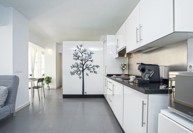 Studio in Málaga - -MalagaSunApts-Malagueta Beach Estudio AA/WIFI Studio in Málaga - -MalagaSunApts-Malagueta Beach Estudio AA/WIFI