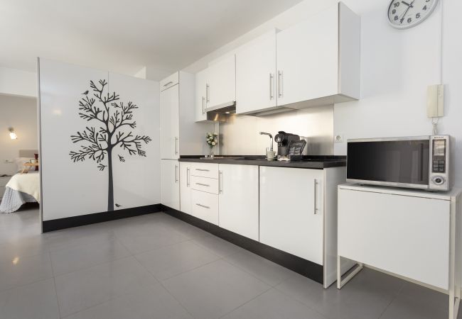 Studio in Málaga - -MalagaSunApts-Malagueta Beach Estudio AA/WIFI Studio in Málaga - -MalagaSunApts-Malagueta Beach Estudio AA/WIFI