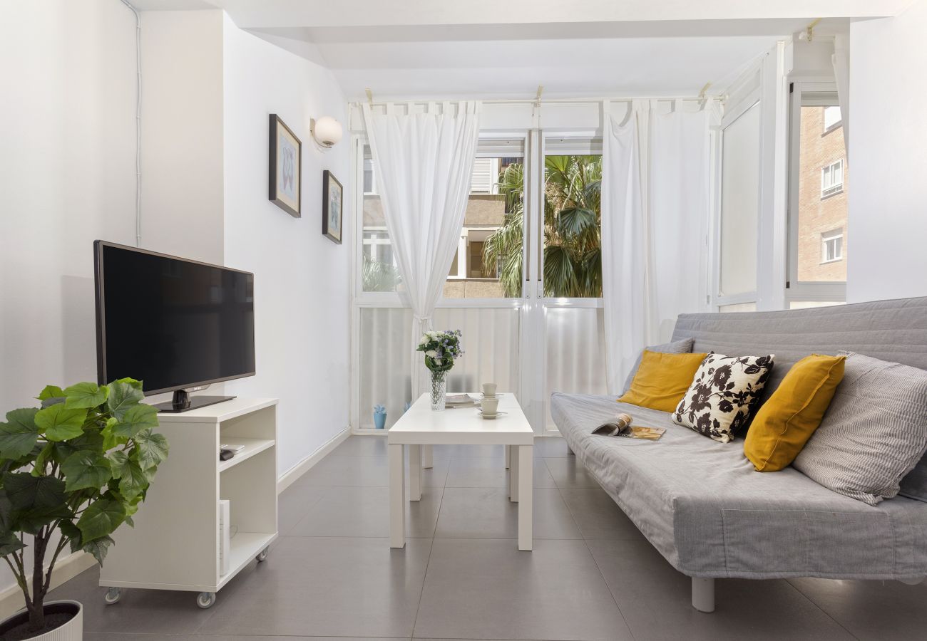 Studio in Málaga - -MalagaSunApts-Malagueta Beach Estudio AA/WIFI Studio in Málaga - -MalagaSunApts-Malagueta Beach Estudio AA/WIFI