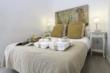 Studio in Málaga -   -MalagaSunApts-Estudio Mezquitilla center 2nd floor